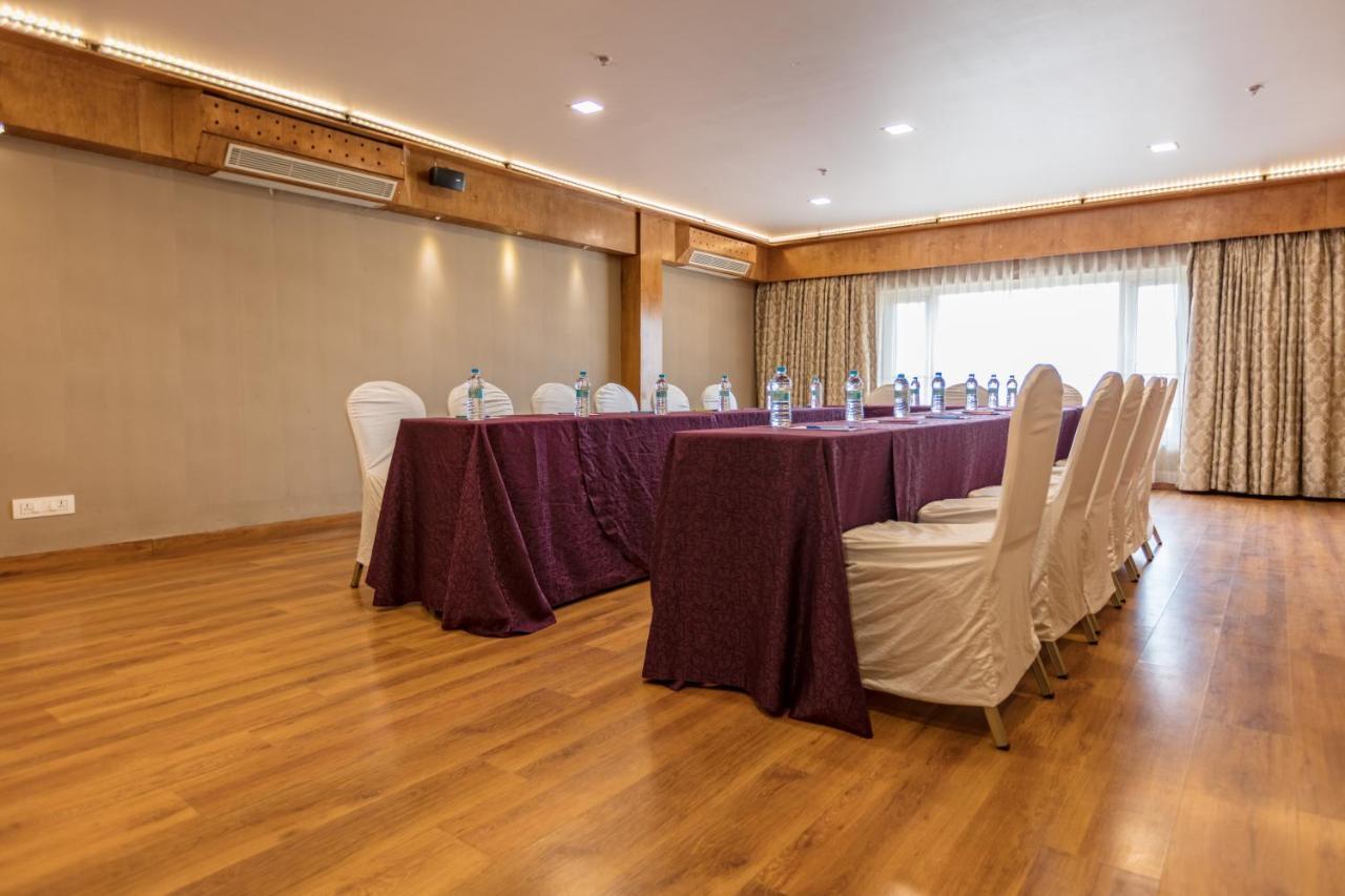 Hotel Aira Vijayawāda Dış mekan fotoğraf